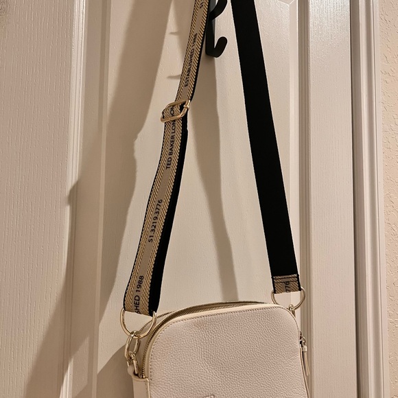 leather cross-body bag & unbranded make up bag - Picture 9 of 16